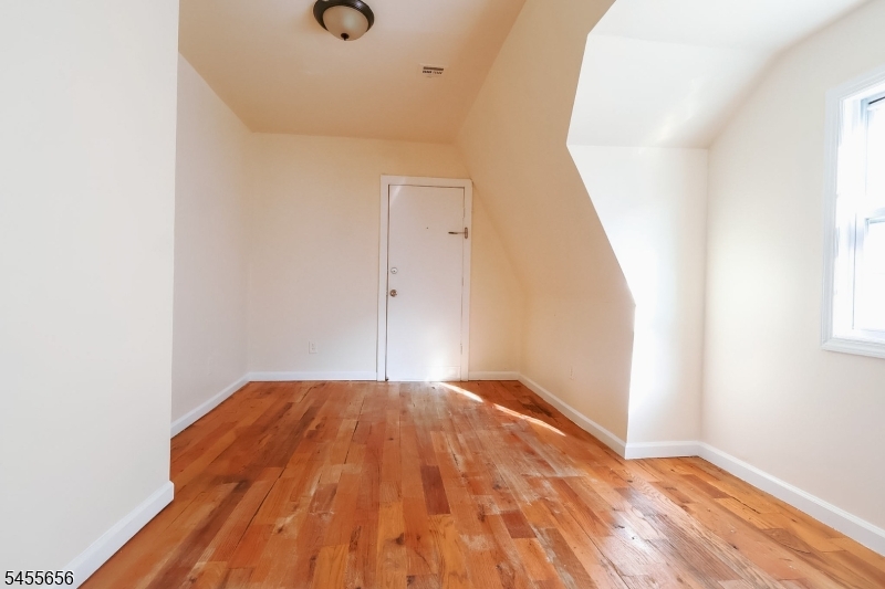 112 Chadwick Ave 3 Property Photo 7