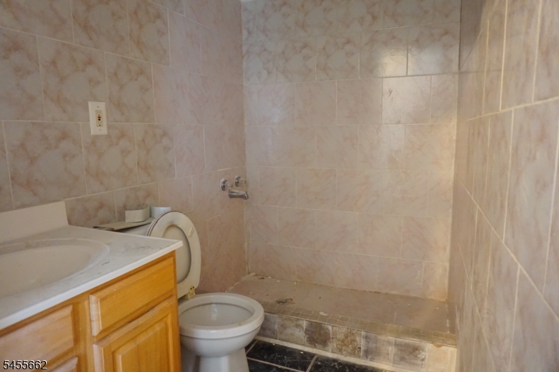 699 Frelinghuysen Ave Property Photo 14