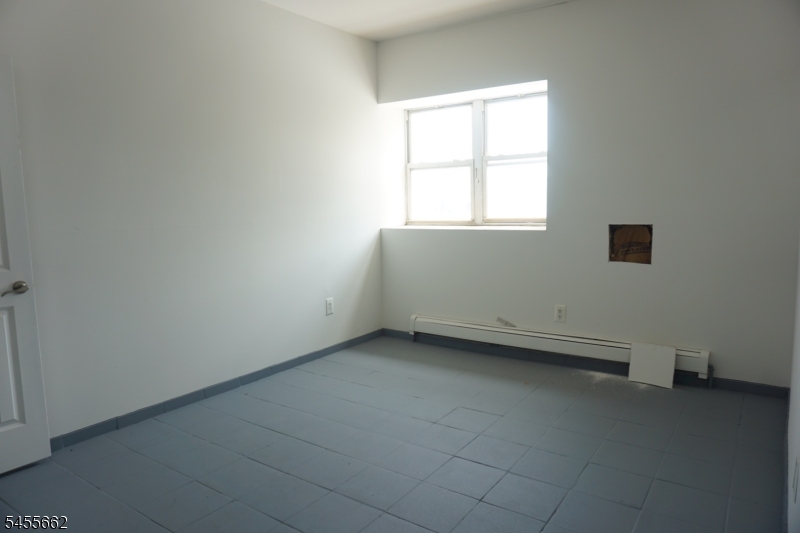 699 Frelinghuysen Ave Property Photo 15