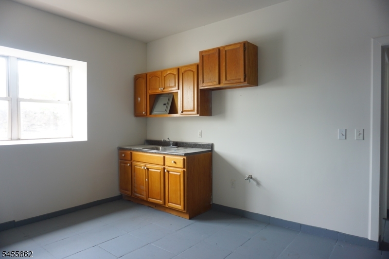 699 Frelinghuysen Ave Property Photo 17