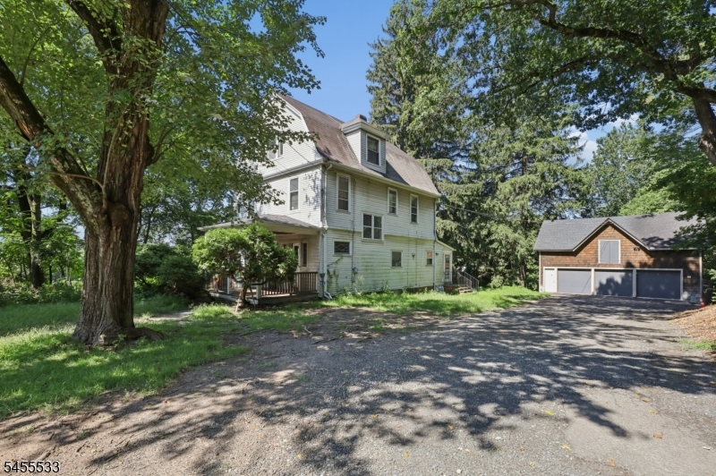37 Livingston Ave Property Photo 1