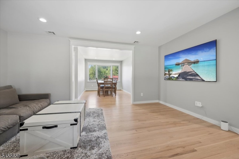 105 Parsippany Rd Property Photo 10