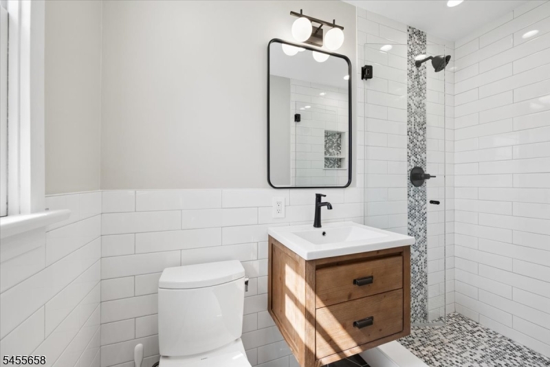 105 Parsippany Rd Property Photo 24