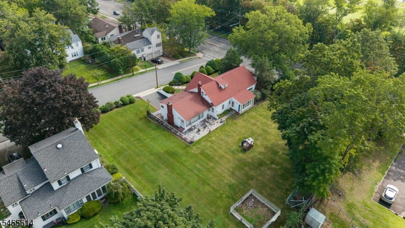 Fairway Ave Property Photo 5