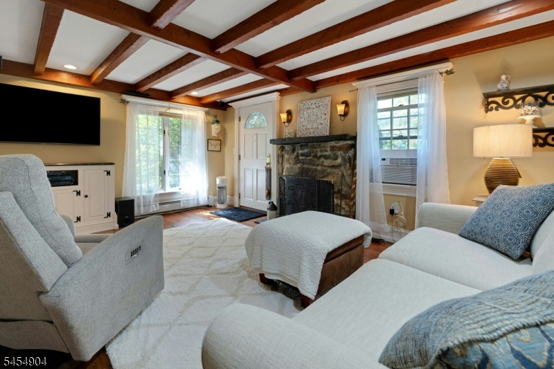 23 Combs Hollow Rd Property Photo 8