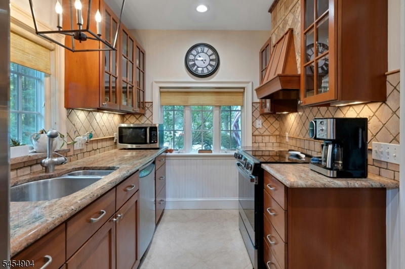 23 Combs Hollow Rd Property Photo 11
