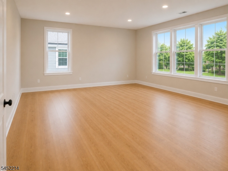 6 Scharg Ct Property Photo 11