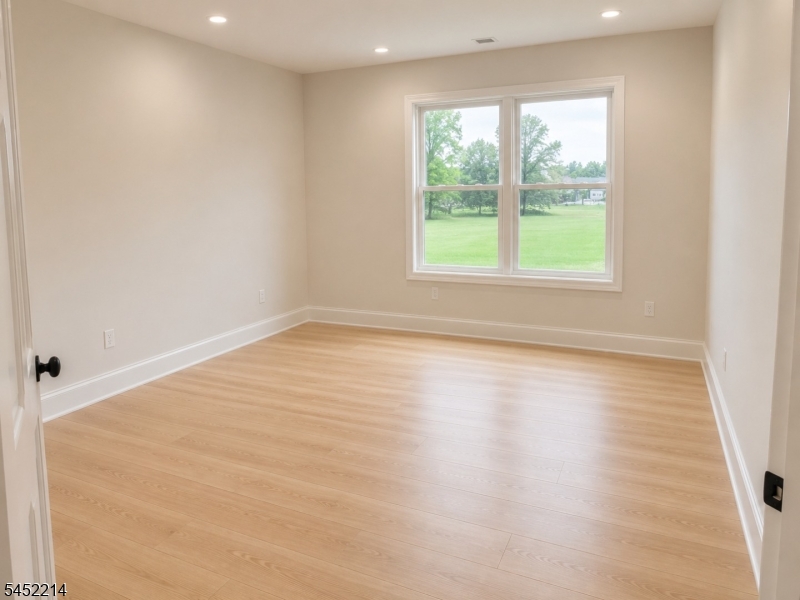6 Scharg Ct Property Photo 14