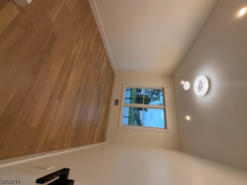 6 Scharg Ct Property Photo 19