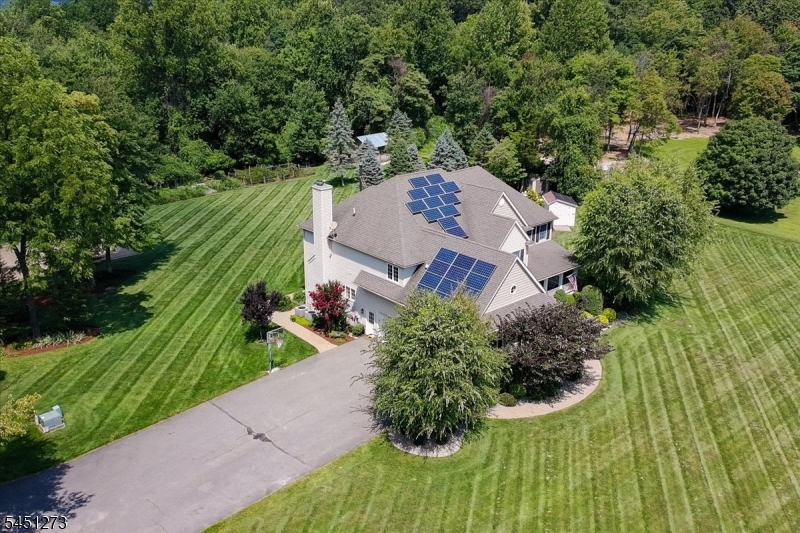 54 W Valley Brook Rd Property Photo 4
