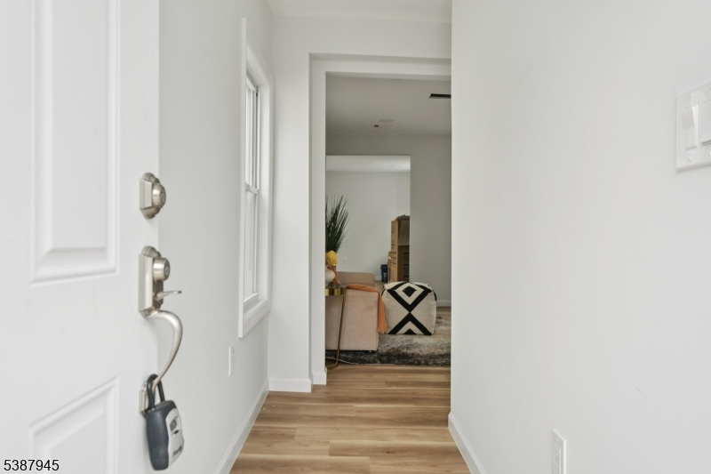 76 Mitchell St Property Photo 4