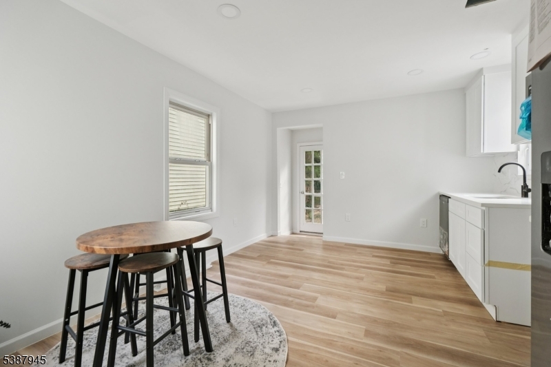 76 Mitchell St Property Photo 8