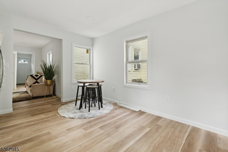 76 Mitchell St Property Photo 10