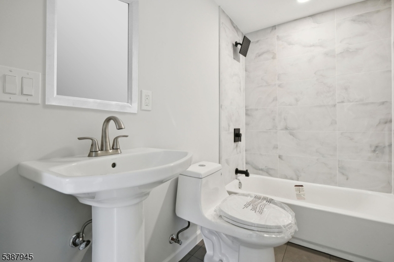 76 Mitchell St Property Photo 15