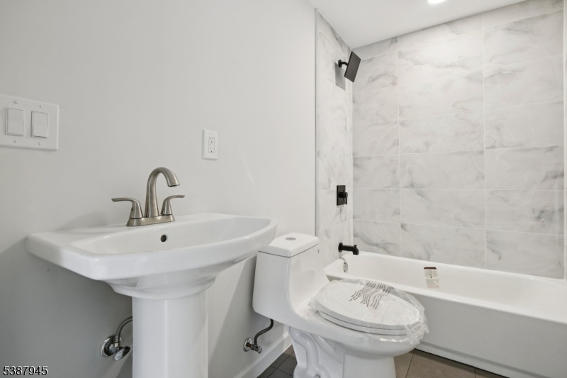 76 Mitchell St Property Photo 20