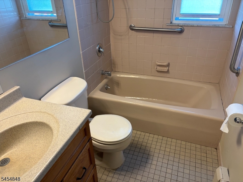 116 Giles Ave Property Photo 8