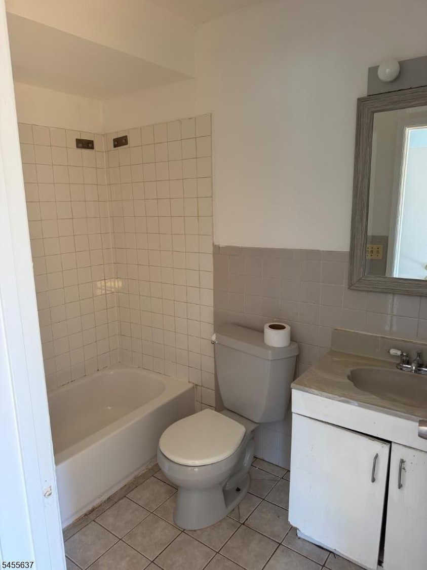 3484 John F Kennedy Blvd 3 Property Photo 8