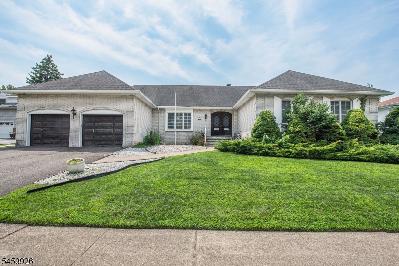 35 Van Winkle Ct Property Photo 1