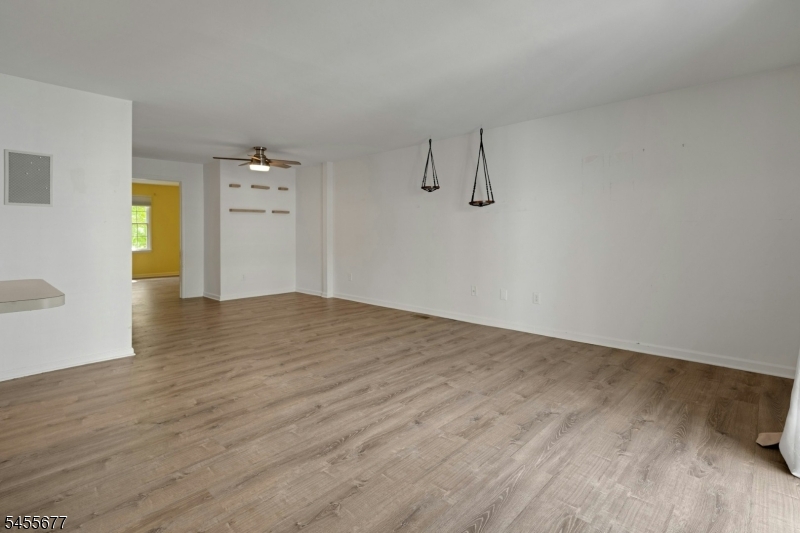 203 Alexandria Way Property Photo 5