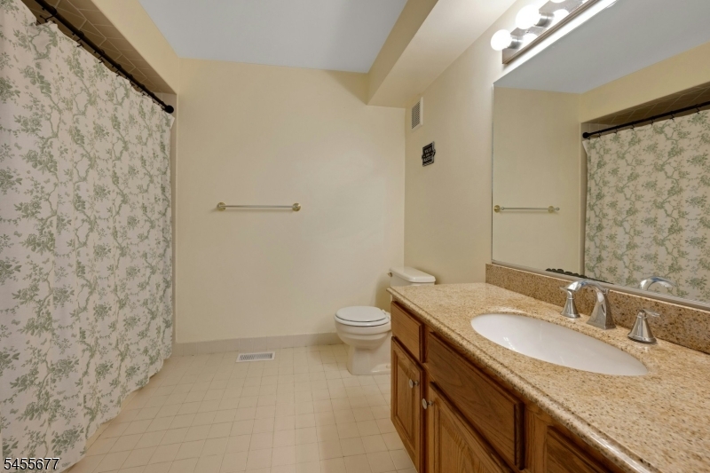 203 Alexandria Way Property Photo 28