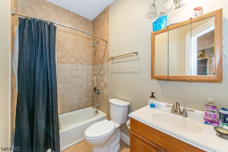 310 Main St Property Photo 36