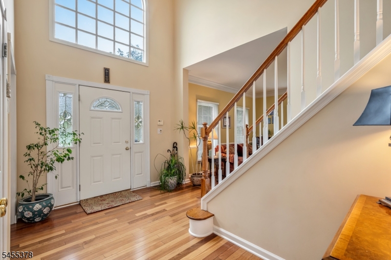 2 Fells Ln Property Photo 7