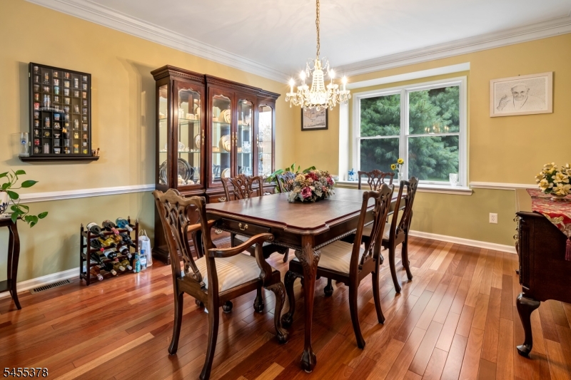 2 Fells Ln Property Photo 11
