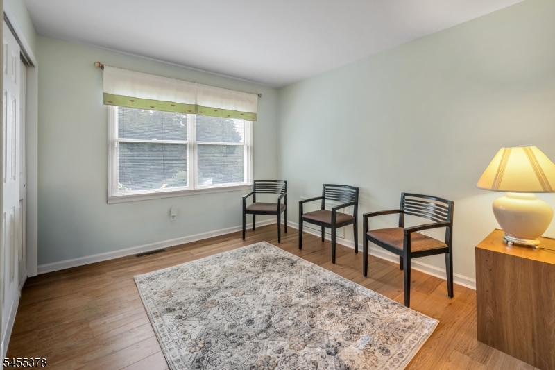 2 Fells Ln Property Photo 27