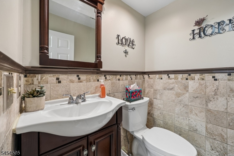 17 Rosenbrook Dr Property Photo 16