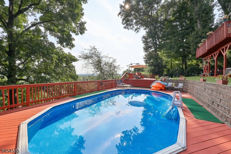 17 Rosenbrook Dr Property Photo 35