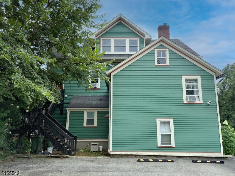 33 Drakestown Rd Property Photo 2