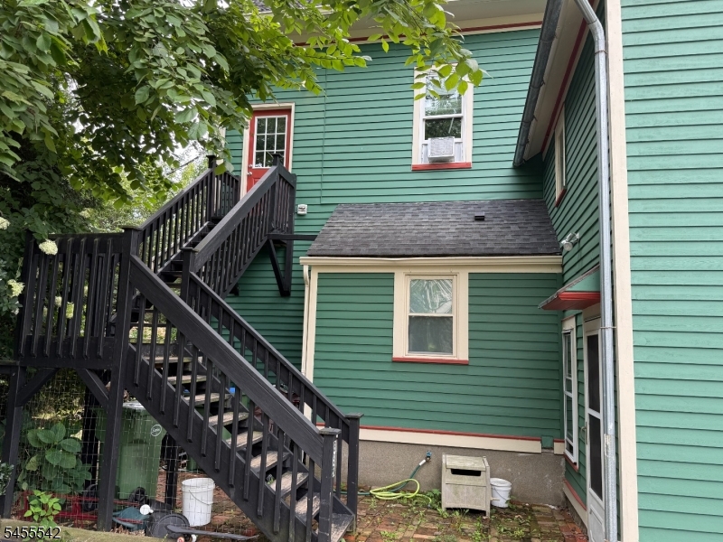 33 Drakestown Rd Property Photo 3