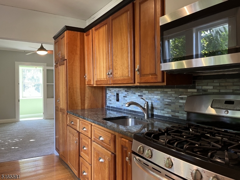 33 Drakestown Rd Property Photo 4