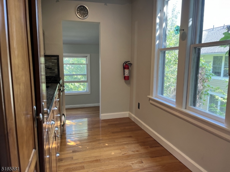 33 Drakestown Rd Property Photo 6