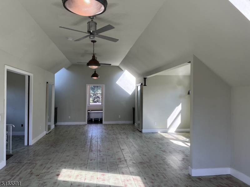 33 Drakestown Rd Property Photo 17