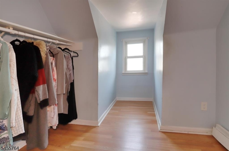 5 Salter Pl 1 Property Photo 9