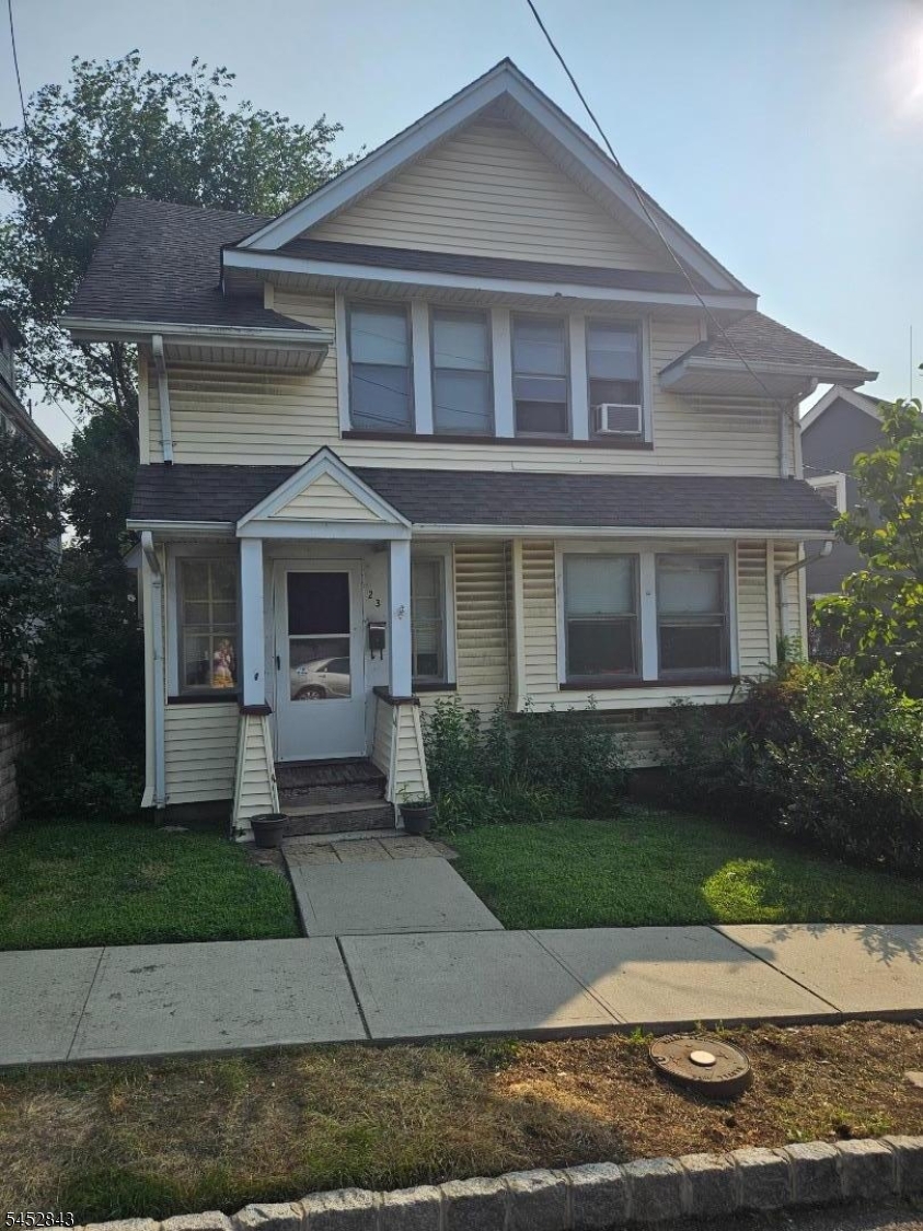 23 Elm St Property Photo 1
