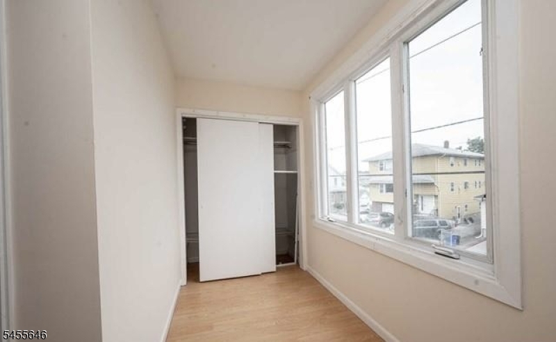 23 Market St Property Photo 13
