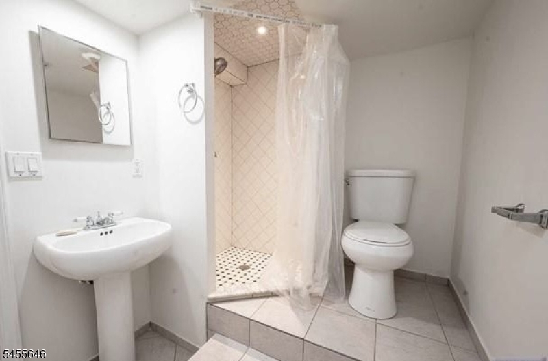 23 Market St Property Photo 16