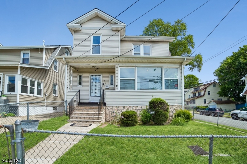 231 Williamson Ave Property Photo 3