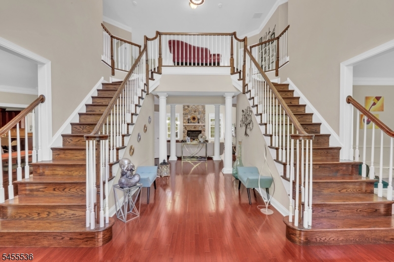 4 Sovereign Dr Property Photo 1