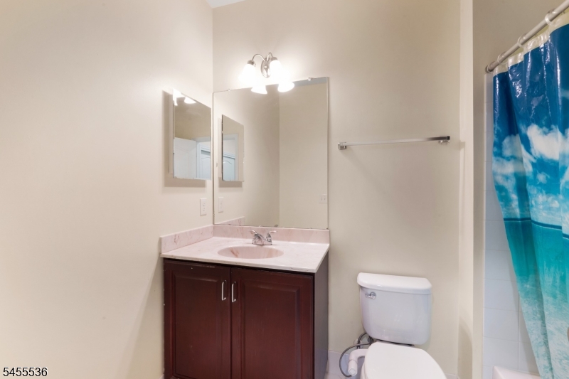 4 Sovereign Dr Property Photo 20