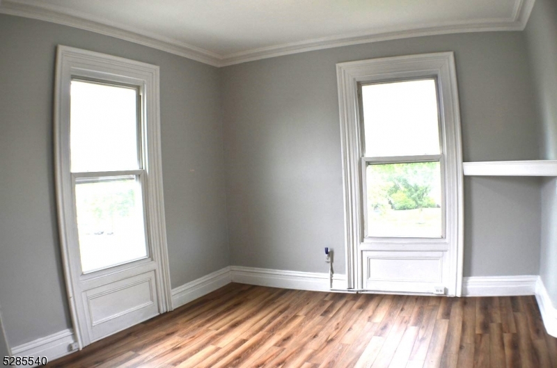 1800 Front St 4 Property Photo 6