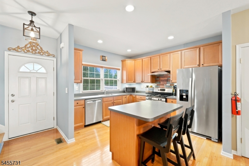 29 Riga Ct Property Photo 7