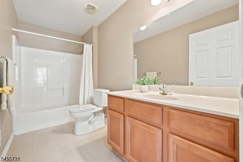 29 Riga Ct Property Photo 24