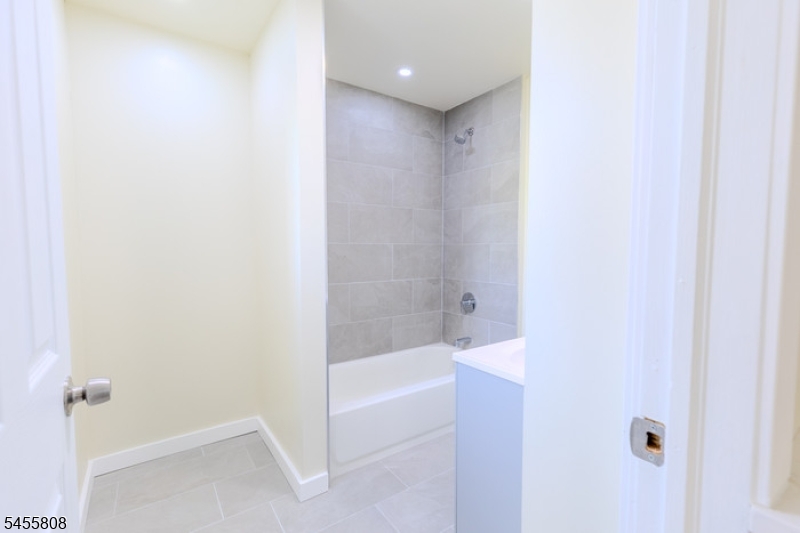 4312 Kennedy Blvd Property Photo 35