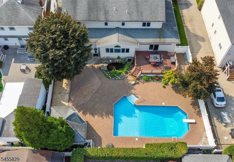 26 Mount Cedar Ave Property Photo 40
