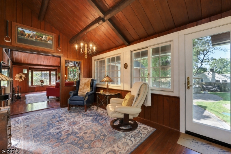 25 Park Rd Property Photo 10