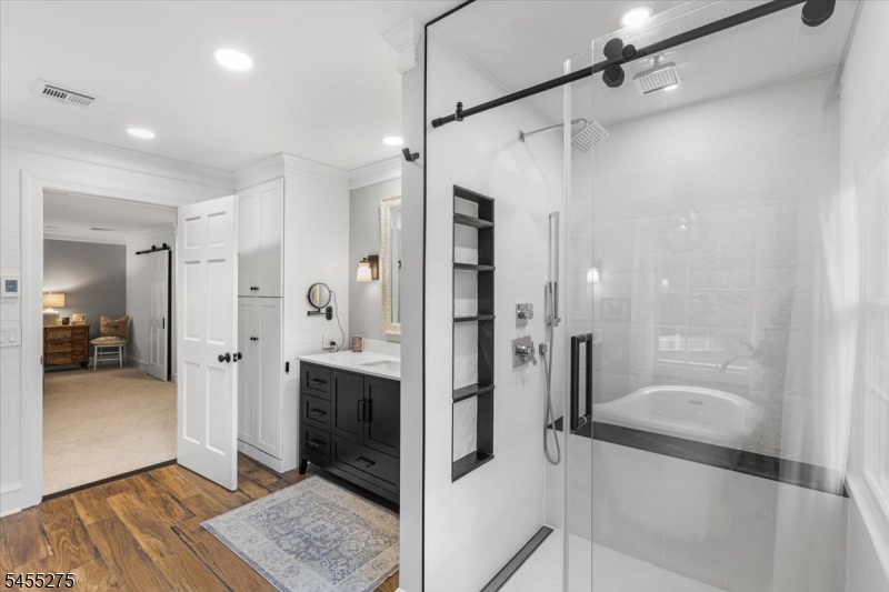 6 Prides Xing Property Photo 30