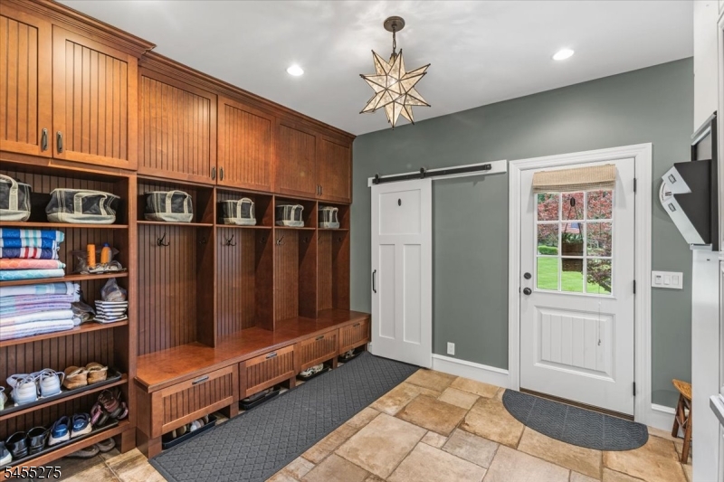 6 Prides Xing Property Photo 35